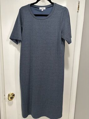 Polagram Slate Ribbed Short-Sleeve Midi Dress Medium